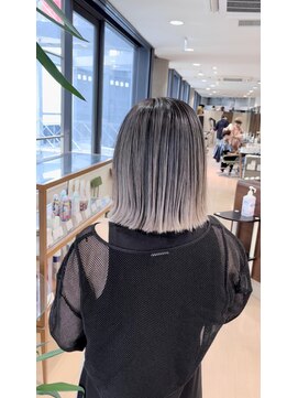 アウラ(AURA) バレイヤージュ