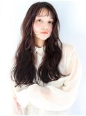 <SAKI>顔まわりレイヤーにやわらかカールのアンニュイロング