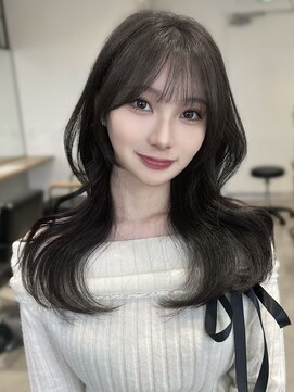 アイヴィー(IVY) こなれミディ  イメチェン 前髪 シースルーバングくびれレイヤー