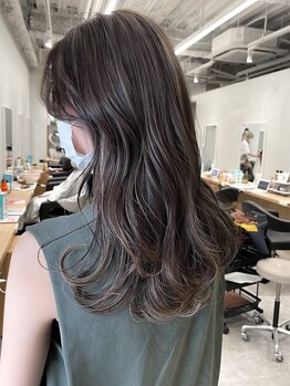 アヴァンス 京橋店(AVANCE)の写真/大人の上品カワイイは〈AVANCE.〉に◇白髪ぼかしもお任せを◎年齢を感じさせない若々しい印象に…♪