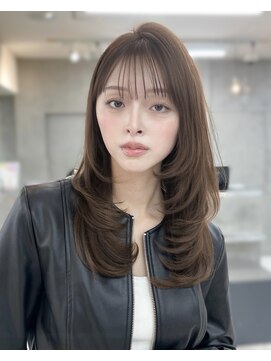 ヴェイン 渋谷(vain) レイヤーカット小顔似合わせ前髪ナチュラルワンカール美髪艶髪