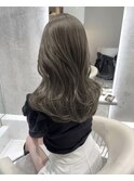 オリーブベージュ