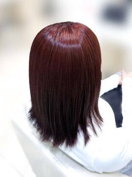 ケンジ 平塚 アネッタ(KENJE annetta) 【ワンカラー】艶髪ワインレッド