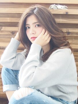 リベラ(LIBERA) 【Libera表参道】レイヤーミディ×大人可愛いオフィスヘア