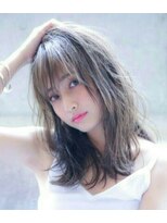 エイミー(Aimee)&nbsp;Aimee アッシュグレージュグラデーション