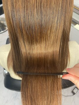 エスカーラ 表参道(THE ESCALA) @shino_ne197/ベージュカラー/ペールベージュ