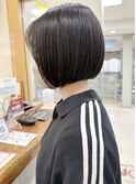 札幌ボブ　大人かわいい黒髪ぱつっとショートボブ