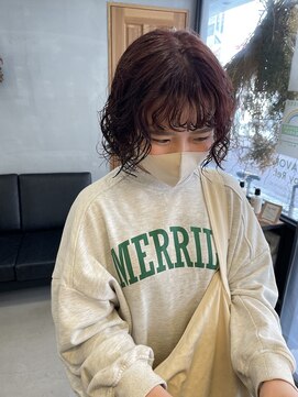 フェイバーバイリフ(FAVOR by Ref.) ウルフ×パーマ×ピンクヘア