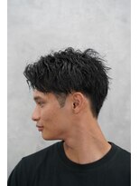 クロムトウキョウ ザ バーバー ネオン 新宿店(CHROM TOKYO the Barber ne/on)&nbsp;ソフトツイスト×ショートセンターパート