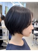 上品ショートボブ/前髪長め/ダークカラー/30代/40代/50代