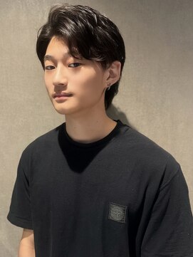 リア(Li'a) ニュアンスパーマ+王道センターパート