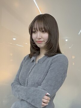 シンヘアー(SHIN HAIR) 【横田芽衣】ミディアムレイヤー
