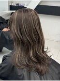 筋感があるコントラストハイライト