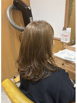 チャンプ 花園店(Champ) ミディアムレイヤー / 高濃度水素カラー / 20代 / 30代 / 40代