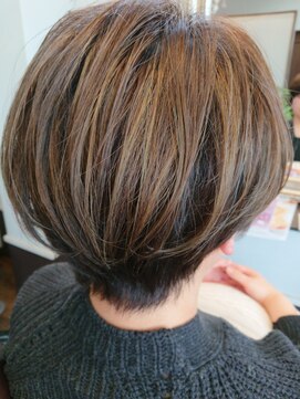 ヘアデザインアティレ(hair design attirer) モードハンサムショート