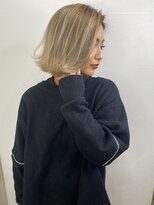 アンダーバーホワイト 南海難波店(_WHITE)&nbsp;王道☆ミルクティーアッシュ☆切りっぱなしショートボブ