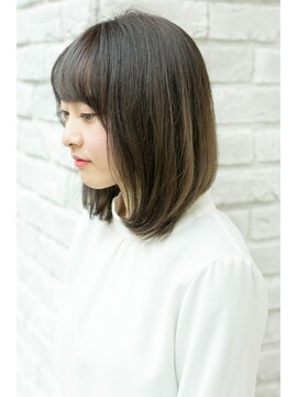 エルサフィロ ヨドヤバシ(el zafiro yodoyabashi) 【el zafiro yodoyabashi】大人女子ベージュミディアム