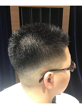 エヌドットバーバー ギンザ(N.BARBER GINZA) スキンフェードボウズ/バズカット/こなれヘア/涼しげヘア