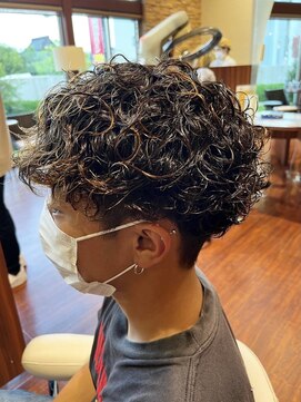 ビアンコ(BlANCO) マッシュスパイラルパーマ(四ツ橋)