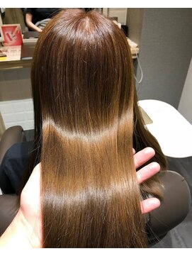 カミケンガレリア(kamiken. galleria) 潤いハイトンーンケア扱いやすい美髪ツヤ髪【カミケンガレリア】