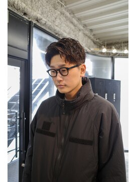 スレイ 西宮(SLAY) 波巻きハイライトアップバングツーブロックマッシュ