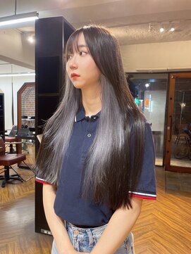 イノセンス 西宮北口店(innocence) インナーシルバーに透明感あるベースカラー