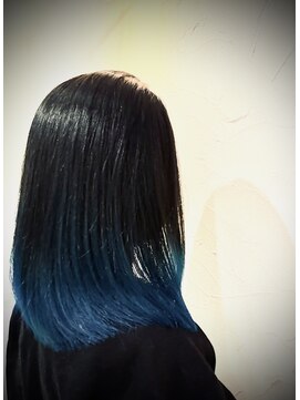 フラワーサンアンドレイン(flower,sun&rain) ローレイヤーのグラデーションカラーブルー