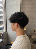 20代30代40代◎メンズ黒髪刈り上げツーブロックパーマスタイル