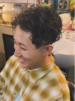 バーバーショップクロス(BARBER SHOP CLOTH)の写真/"カット技術"と"お客様への要望への再限度"に定評◎理容室ならではのお洒落で渋いメンズスタイルをご提案！