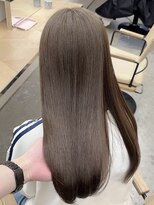 ミリ(mm)&nbsp;レイヤーカット/くびれヘア/ブリーチなしカラー/ベージュカラー