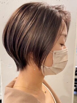 エリマ 武蔵小杉(elima) 武蔵小杉大人ショートボブくびれベージュカラー顔周りレイヤー