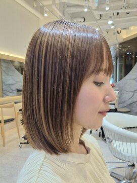 ソワネ 表参道(soigne) 表参道縮毛矯正ミディアムレイヤー髪質改善アッシュグレー30代
