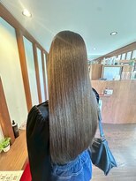 ナンバーエイト(number eight) ハイトーンカラー艶カラー暖色系カラーロングヘアストレート