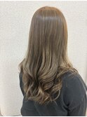 ミルクティーベージュ