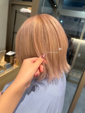 結び(musubi) ミルクティーベージュ＋外ハネ bob