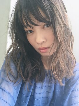 チェルシー 表参道 サイドの顔周りのパーマで可愛く見せるか【髪質改善/縮毛矯正】