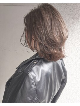 ヘアーアンドアトリエ マール(Hair&Atelier Marl) 【Marlお客様スタイル】フォギーベージュの無造作セミディ♪