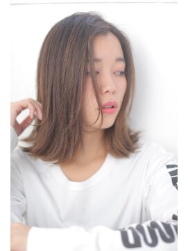 ジーナ 新宿(Zina) 外ハネミディ×フェアリーベージュ【Zina 大越香苗】