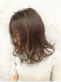 抜け感グレージュカラー×ハイライト