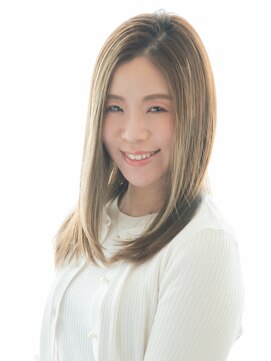 ヘアーサロン ラフリジー(Loufreasy) 【お客様ヘア】伸びてきた白髪も目立たないナチュラルハイライト