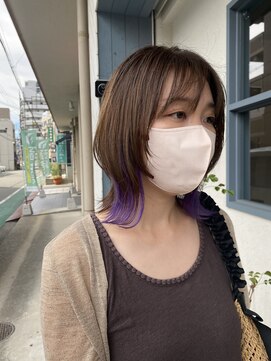 ウルフ外ハネ×インナーカラー