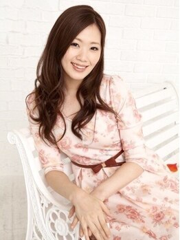 ヘアースペース ルチェラ(hair space Lucella)の写真/《豊中駅徒歩5分/月曜営業》豊富な知識で髪に優しい施術をご提案◎美にこだわる大人女性のキレイを応援！