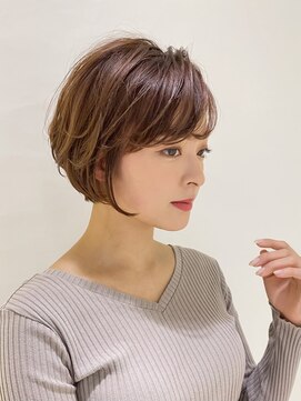 アイスバーグ(eyesburg) 20代30代40代ショートボブニュアンスパーマひし形ウルフ