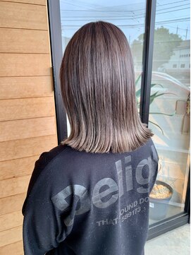 シアン(CyAN) グレージュカラー