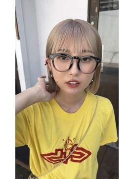 エマ(emma) 重めbob×ホワイト×ミルクティー