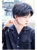 センターパート×コンマバングツーブロック刈り上げマッシュ