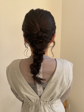 ヌイ(nui) [佐賀/あみおろし/編みおろしアレンジ/結婚式アレンジ]