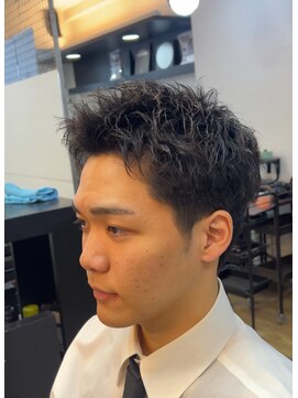 ヤマグチ トゥシェル ヘアー&メイク ヘアーアンドメイク スパイキーパーマ