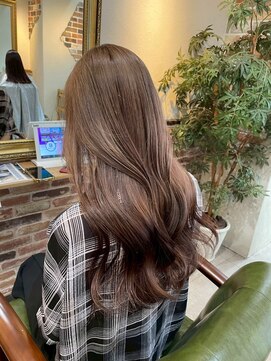 ティグルフォーヘア(TIGRE for hair) モーブブラウン/レイヤーカット