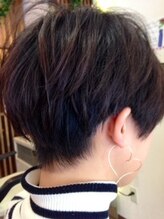 ヘアーアンドリラックス アピュア(HAIR&RELAX apua) 重軽個性派ショート